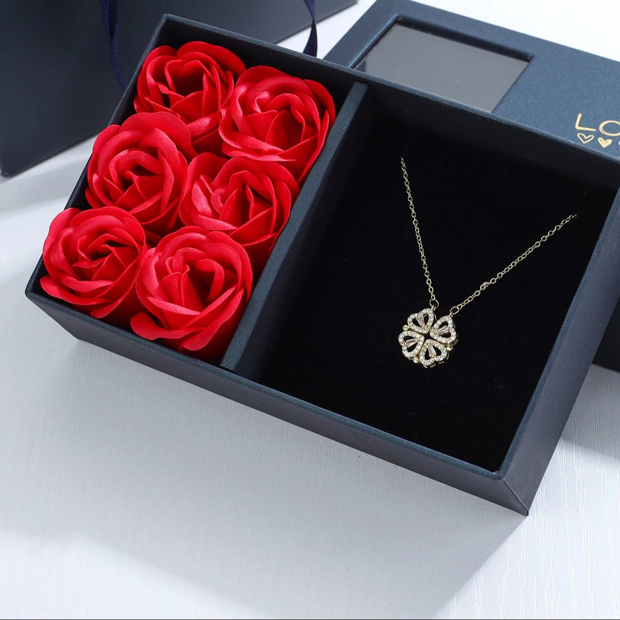 Rose Gift Box Four -Leaf Grass Necklace Heart Necklace Cute Four Leaf Clover Necklace Dainty Gold Necklaces Gifts for Girlfriend